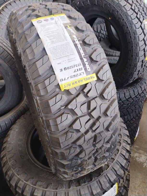New Set Of Tires 265 70 17