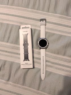 Galaxy Watch 8 Classic with rotating bezel