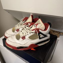 Jordan 4 Retro