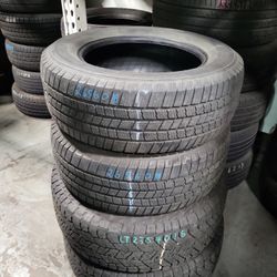 265 60r18  Set Of 2 Used Tires.      Michelin 