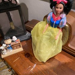 Classic Walt Disney World Snow White Doll