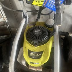 5 Pressure Washers One Soft washer 