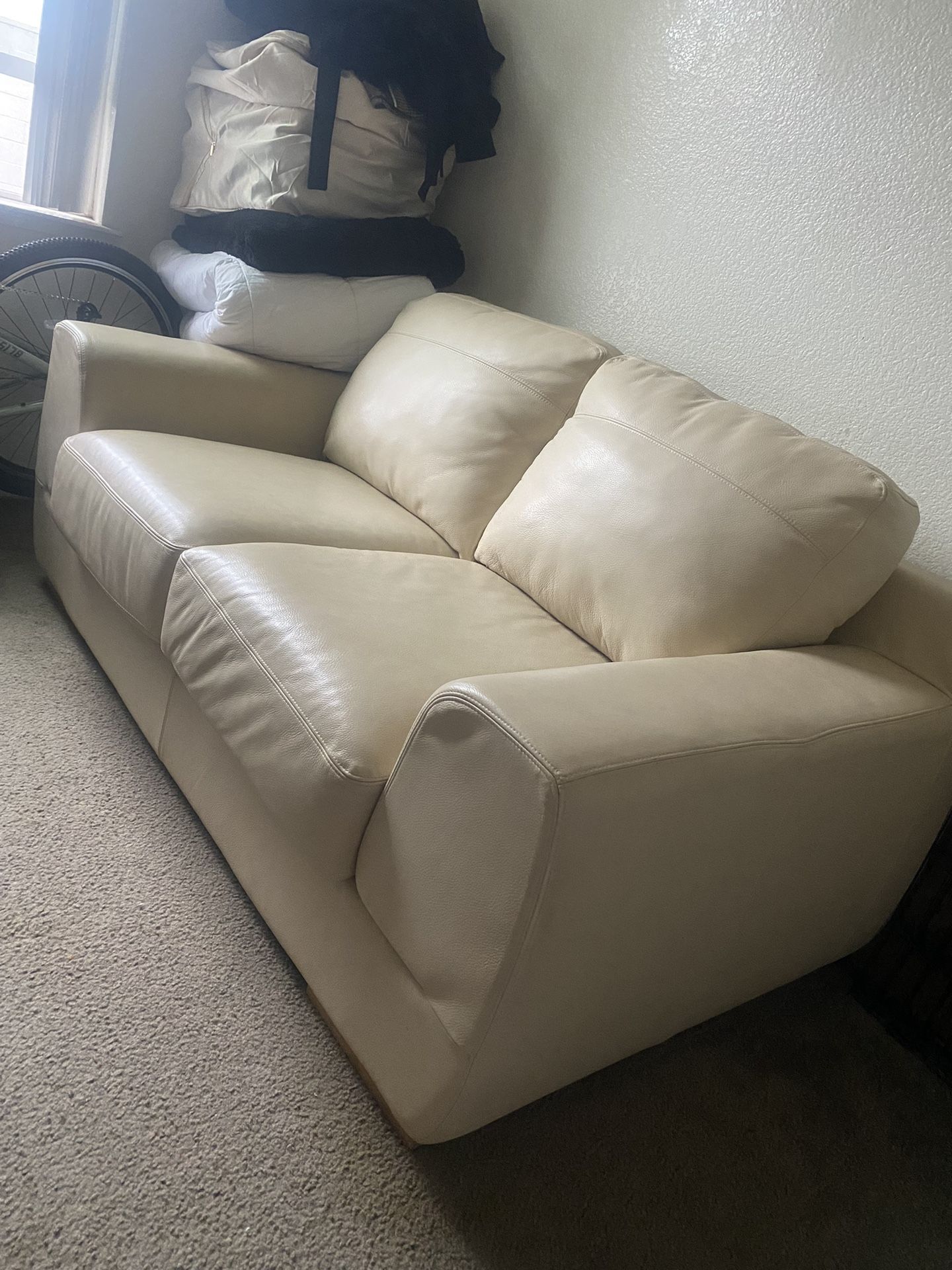 Sofa (EXCELLENT CONDITION)