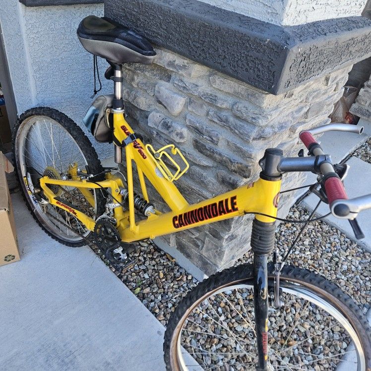 Cannondale Mountain Bike
