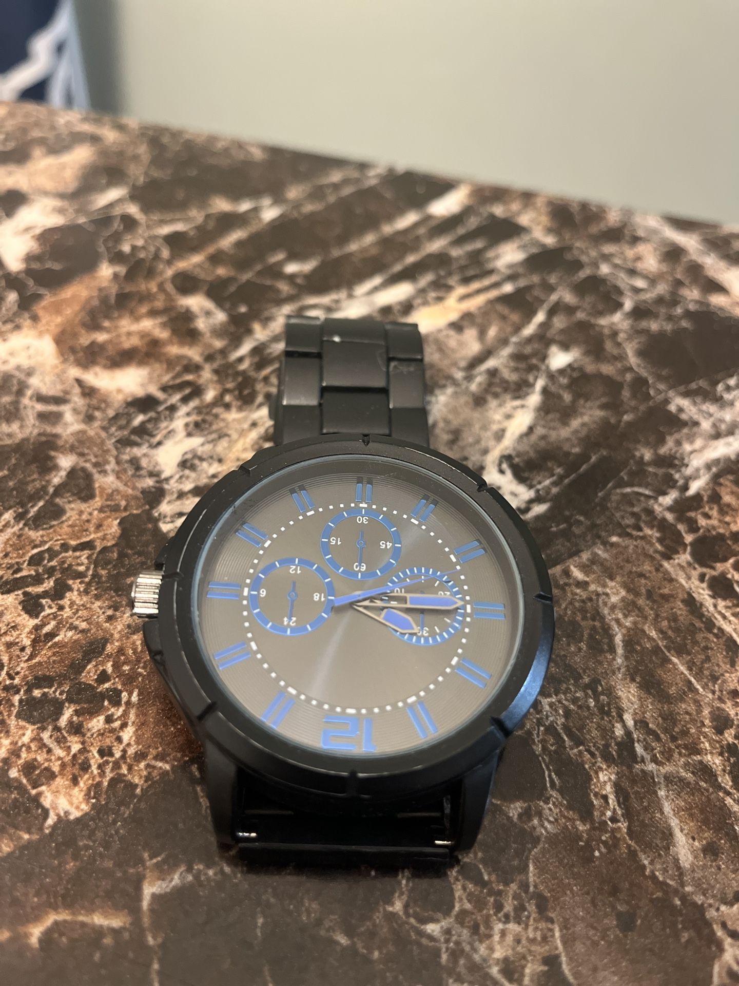 Black & Blue Chronograph Men’s Watch – Stainless Steel Style, Modern & Sleek Design