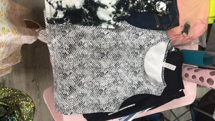 Sports tops women