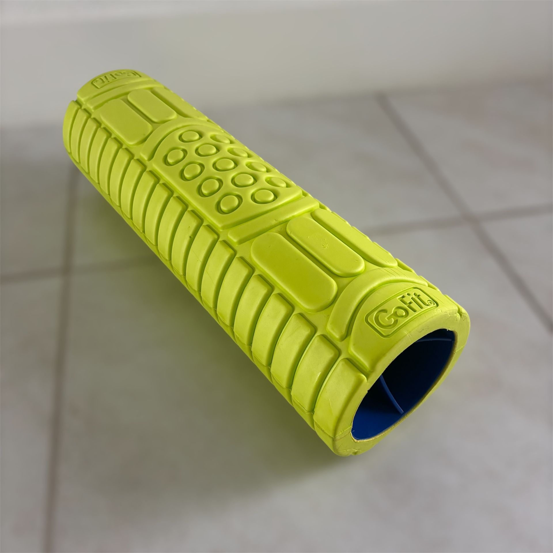 GoFit 18-inch Foam Roller With UltraFin Core Lime Green