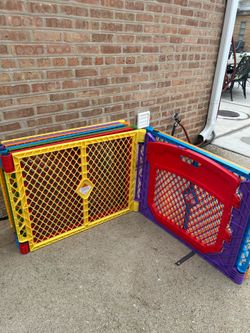 Baby tri color gate