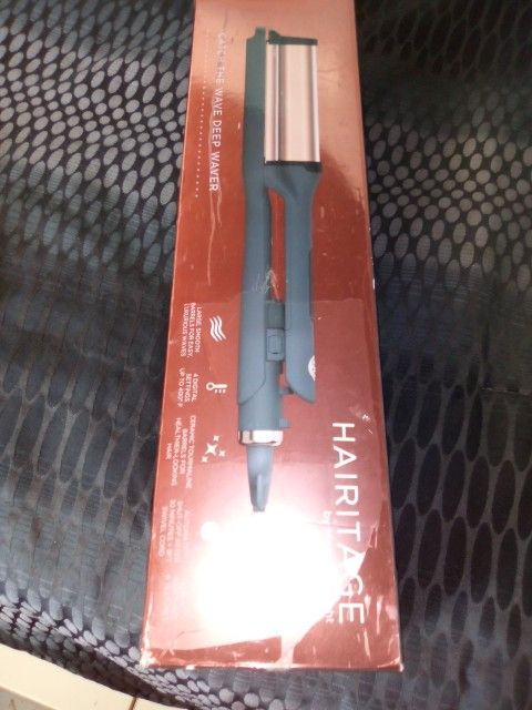 New Hair Crimper And Vidal Sassoon Straightner