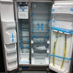 Whirlpool Side-by-Side Refrigerator in ADA Compliant with Stainless steel and Adaptive Defrost