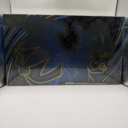 Charzard Ultra Premium Collection 