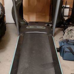 GYM QUALITY TREADMILL - HORIZON GS 950T