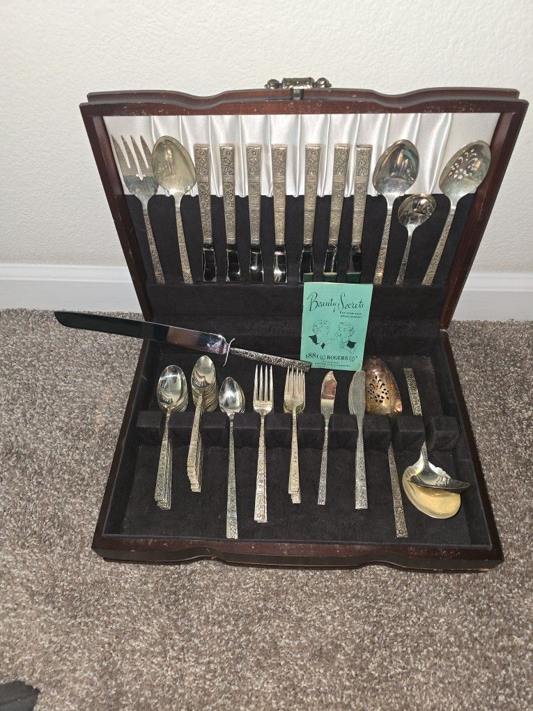 72 Rogers Plated Silverware Set