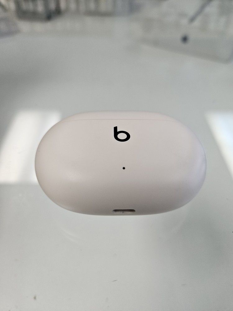 Beats Studio Buds Plus beige