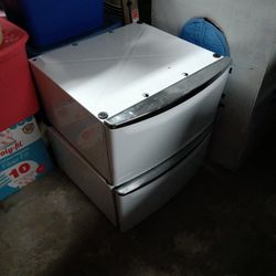 Washer And Dryer Pedestals