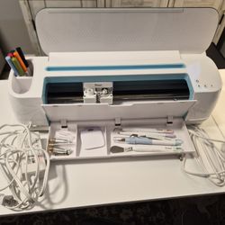 Cricut Maker 1 "Starter Kit" Bundle