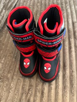 These are Spider-Man lashes Velcro