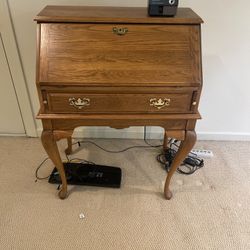 Old Fashion Secretaries Desk