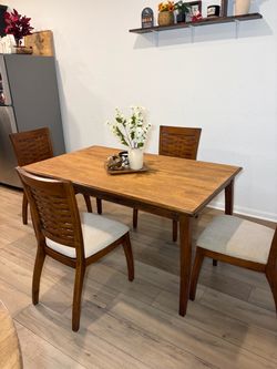 Free delivery - Solid Wood Table + 4 Chairs