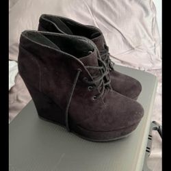 Journeys Wedge Heals