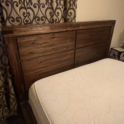 Queen Size Bedroom Set