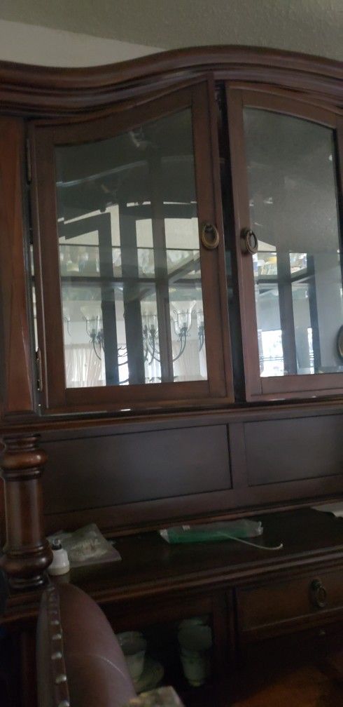 China Curio. Mahogany Wood