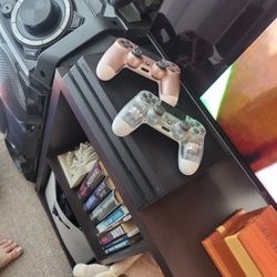 Ps4 1tb Storage 4 Remotes 16 Games