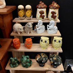 Vintage Salt & Pepper Shakers 