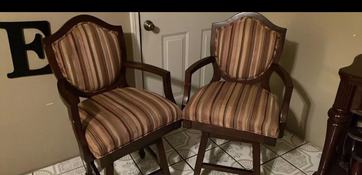 2 Piece Swivel Chairs With Arm Rest
