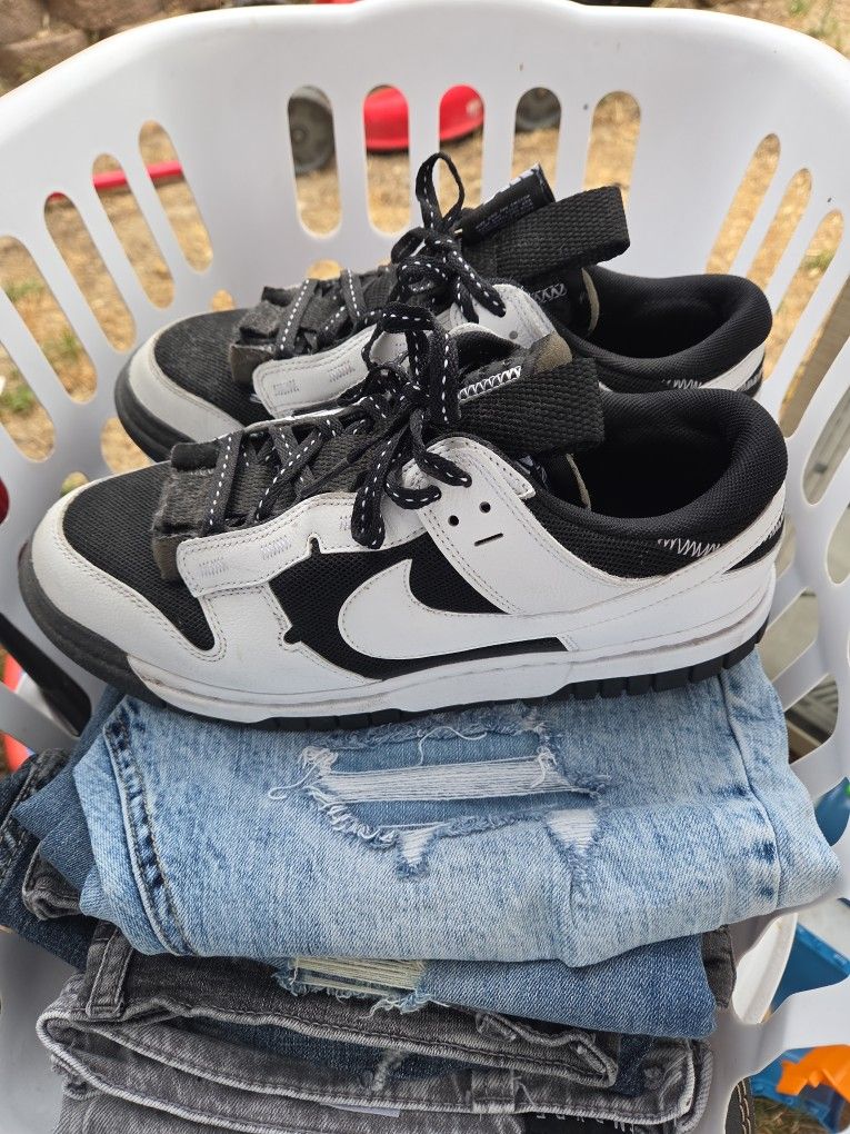 Nike 10.5 Mens Shoes