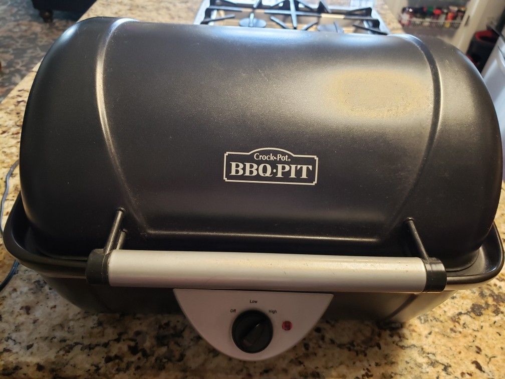 Indoor/Outdoor BBQ/CROCK POT.