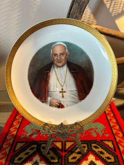 PLATO ANTIGUO DE PORCELANA DISEÑO EL PAPA