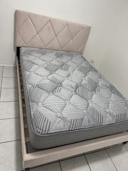 Full Bed And Mattres 