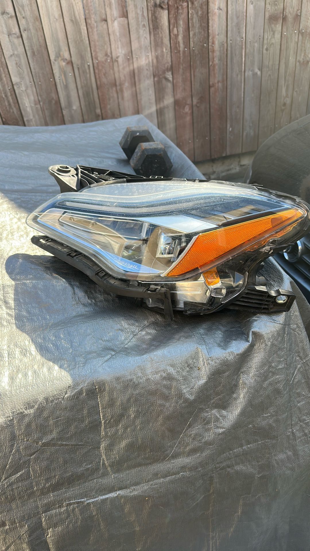 2022 Maserati Headlight Complete 