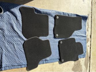 VW GTI /Golf genuine VW floor mats complete NEW set front and rear