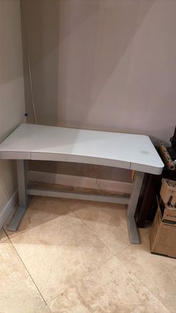 Tresanti 47” Motorized Standing Desk - Glass Top - Like New (Costco