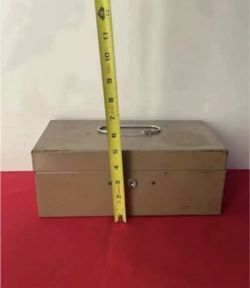 Lit-Ning Vintage Tool Box with Slide Latch