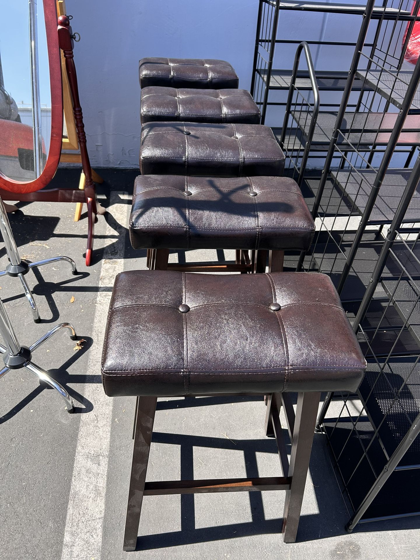 Set Of 4 Bar stools Wooden Bar Height 29” High
