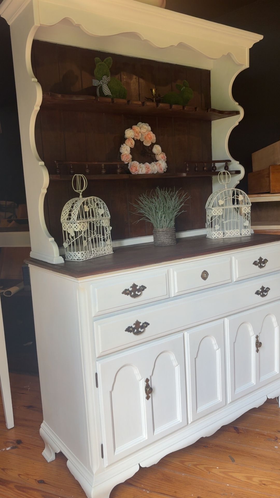 Buffet Hutch
