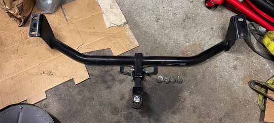 Toyota Corolla Curt complete bolt on hitch assembly. Read description for detail