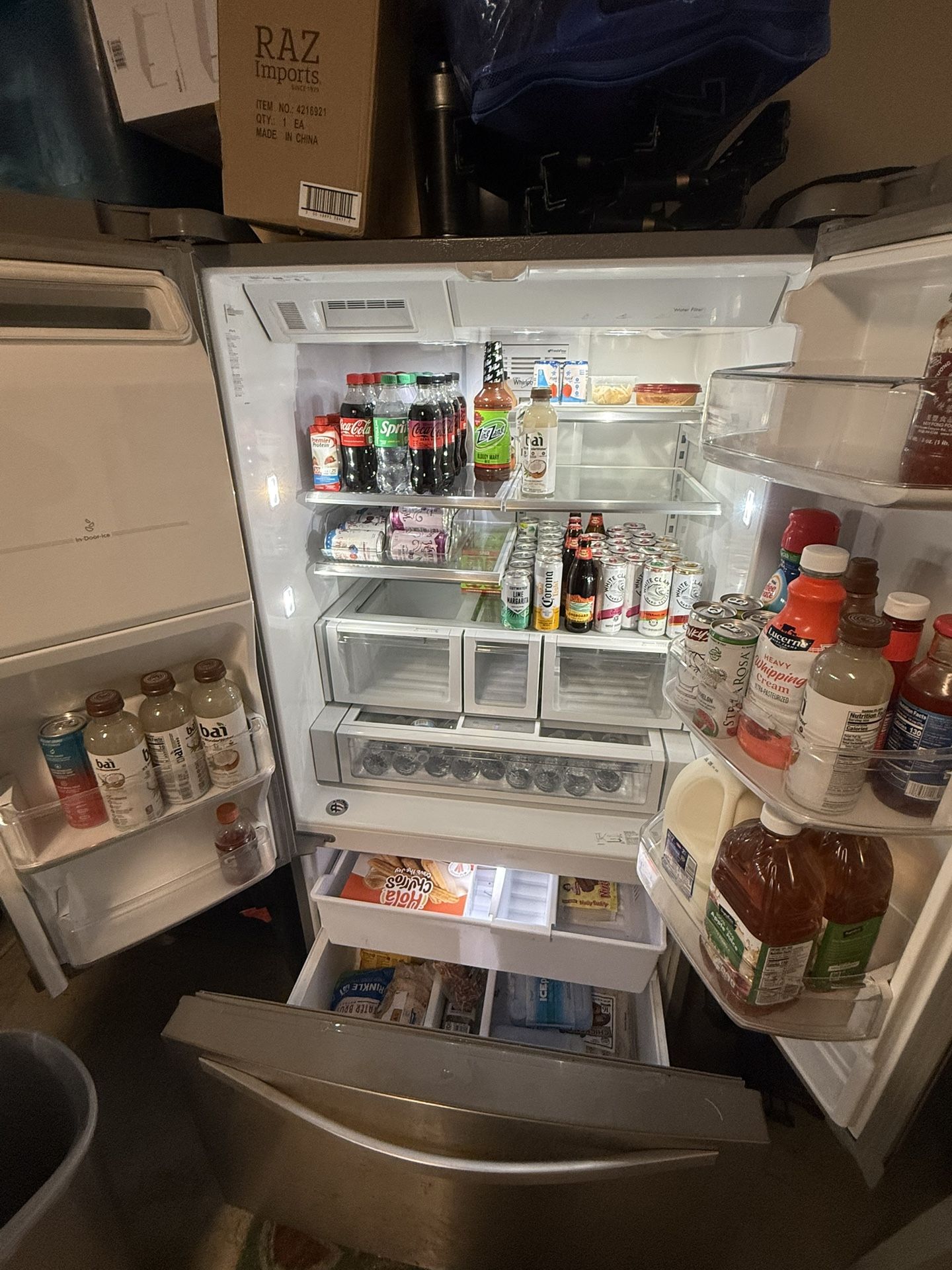 27 Cu Ft. Refrigerator (whirlpool)