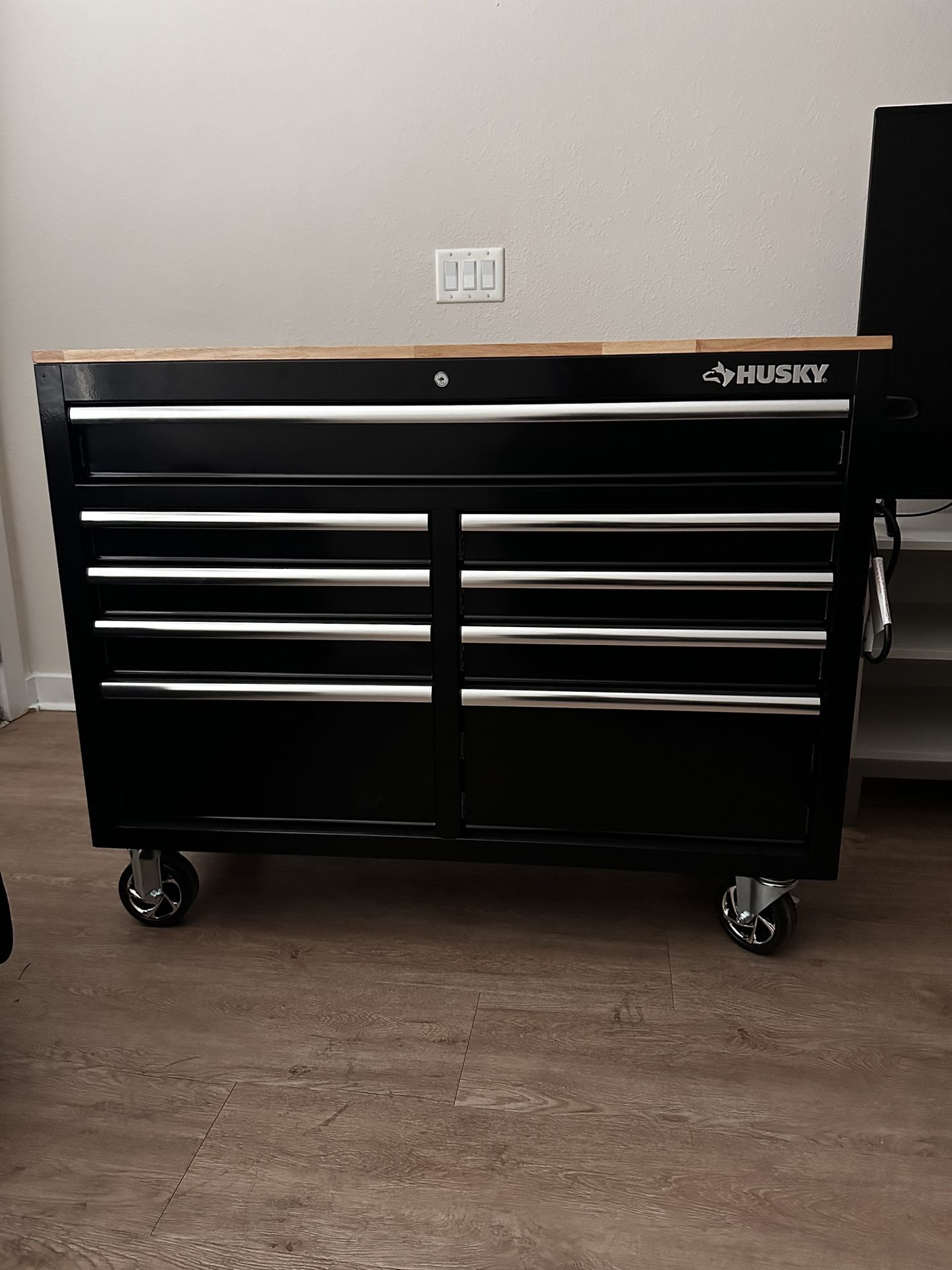 Husky 46in. 9 Drawer Mobile Work Bench