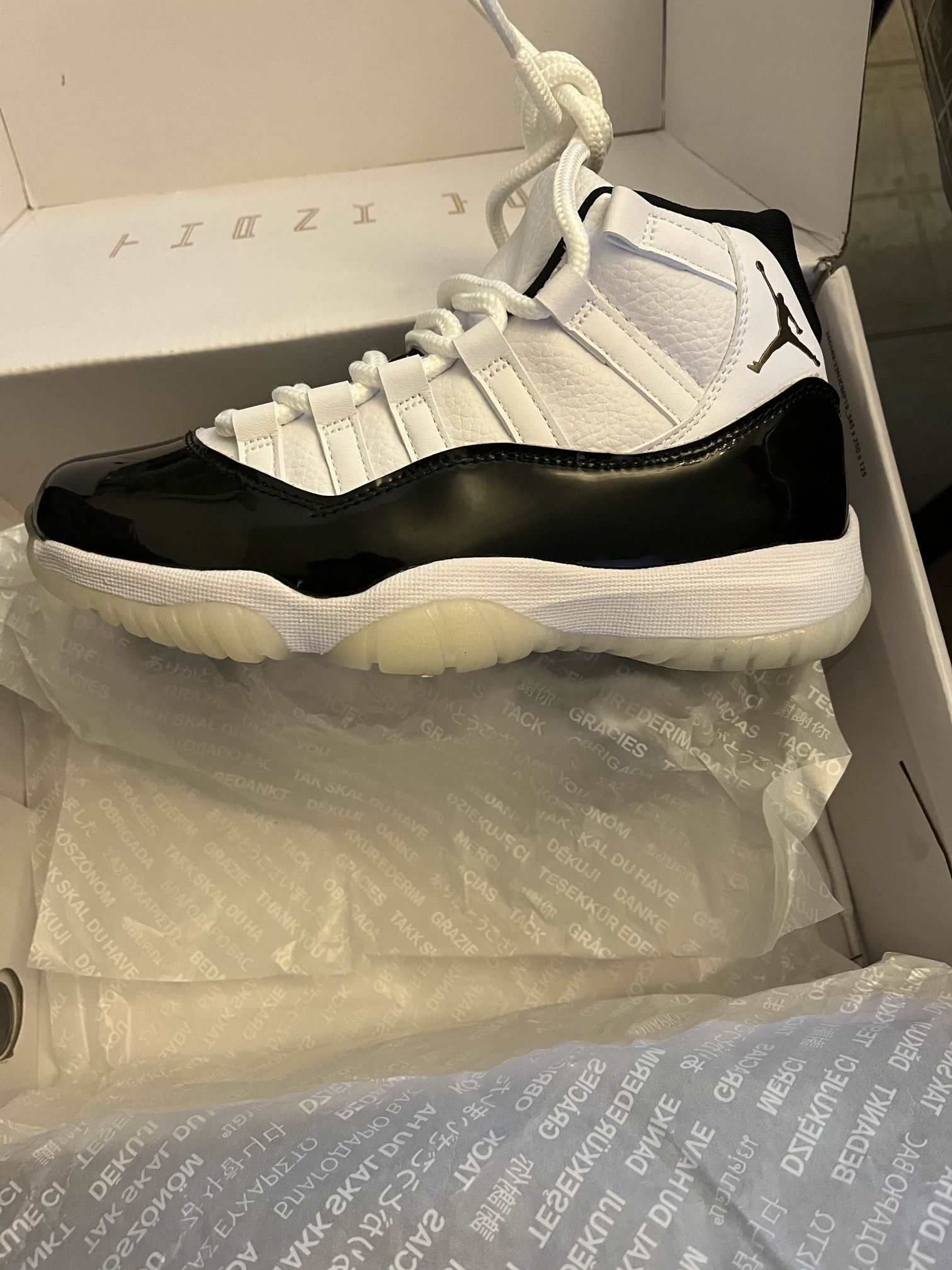 Jordan 11 Gratitude Retro – Brand New – Size [9.5]