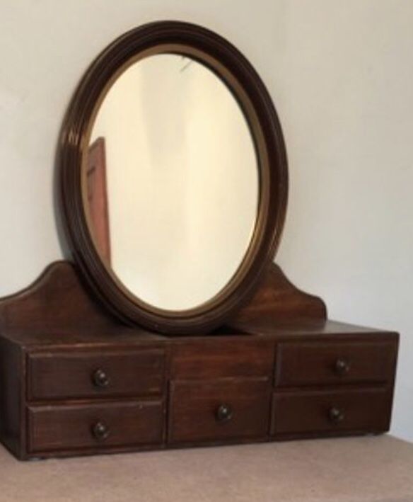 Nice vintage oval drawer mirror
