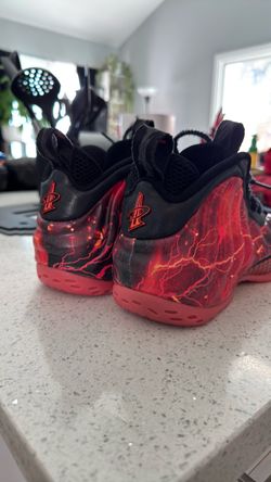 Nike air foamposite one x stranger things size 9.5