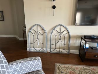 Arched window frame wall decor - 2