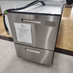 $749 GE Profile Double Drawer Dishwasher With Microban Technology 