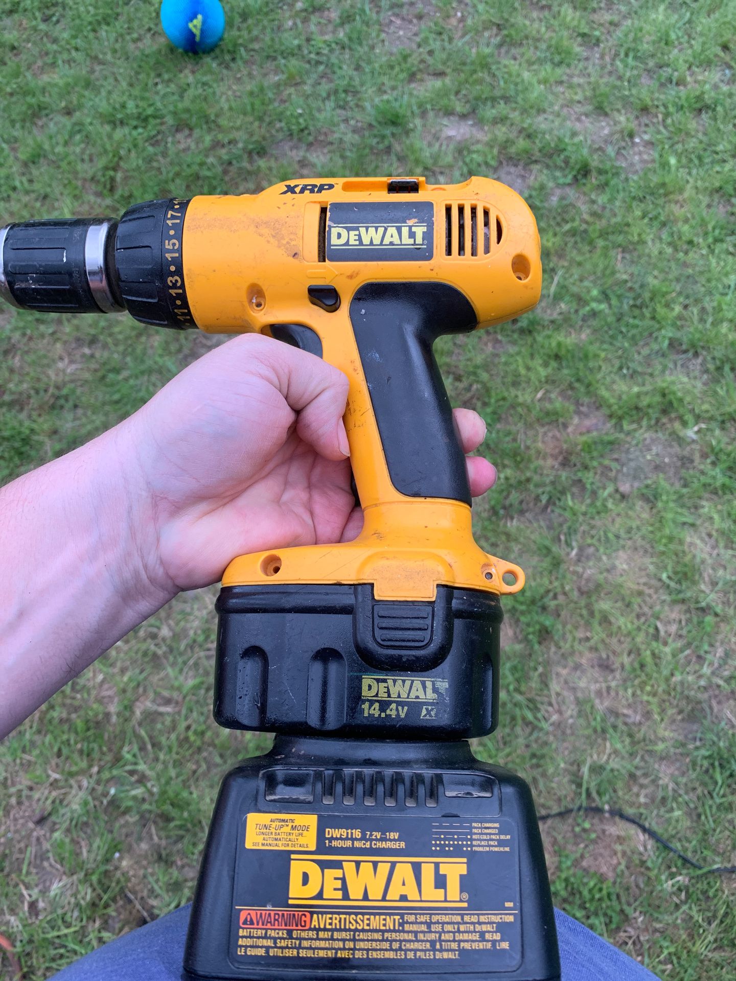 Dewalt 14.4 drill w/ charger