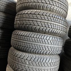 Vendo 265/65/R17 Dunlomp Las 4 Llantas Con Un 90% De Vida Por $220