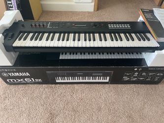 YAMAHA MX61 BK Music Synthesizer V2